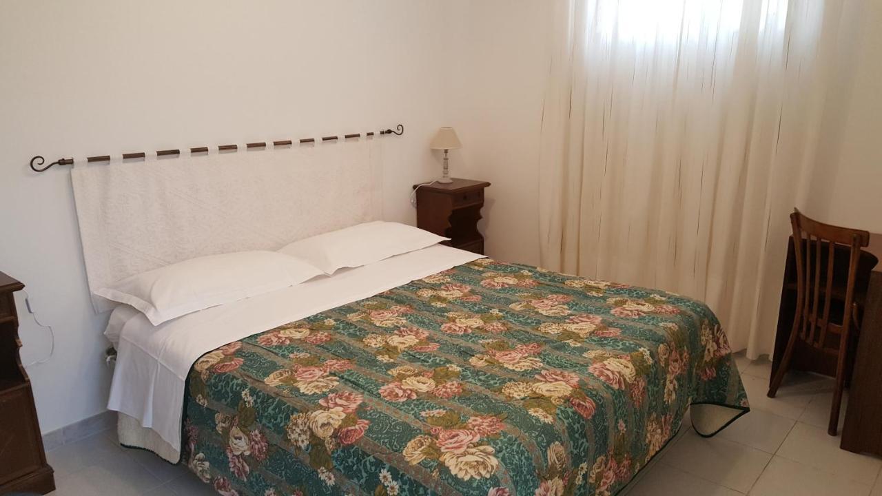 Il Giardino Del Nespolo Bed & Breakfast Alghero Exterior photo